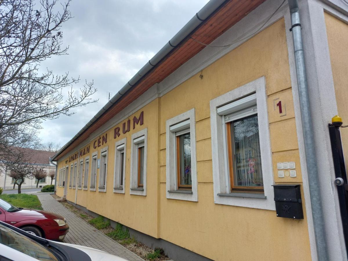 Apartmancentrum Gyula Dış mekan fotoğraf
